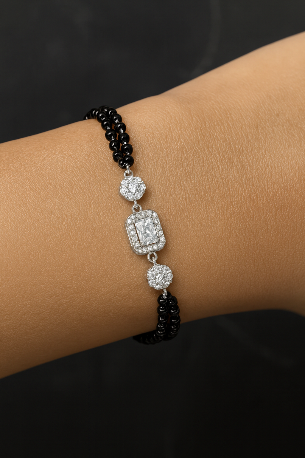 Divine Aura Hand Mangalsutra | 92.5 Silver