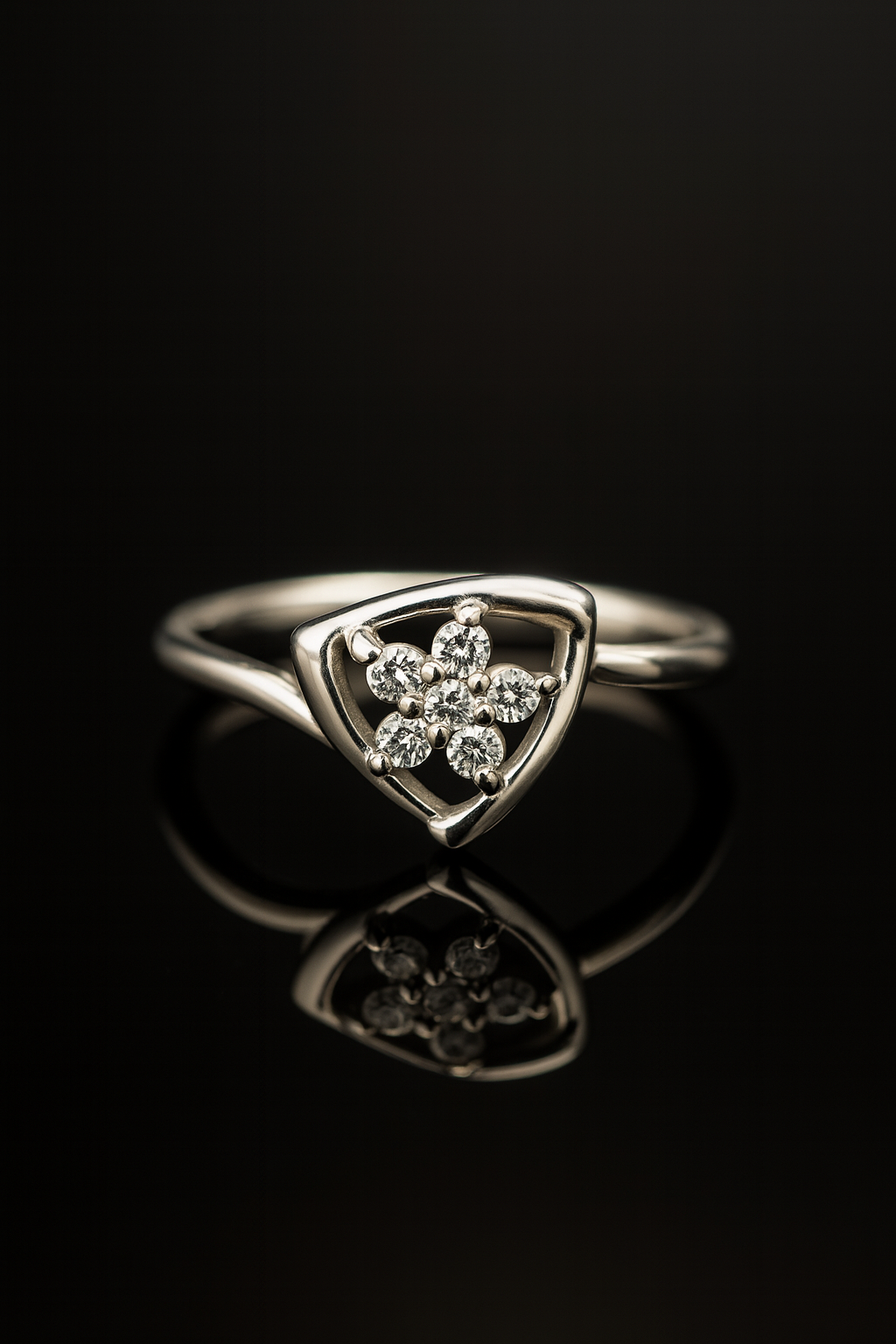 Star Petal Ring | 92.5 Silver