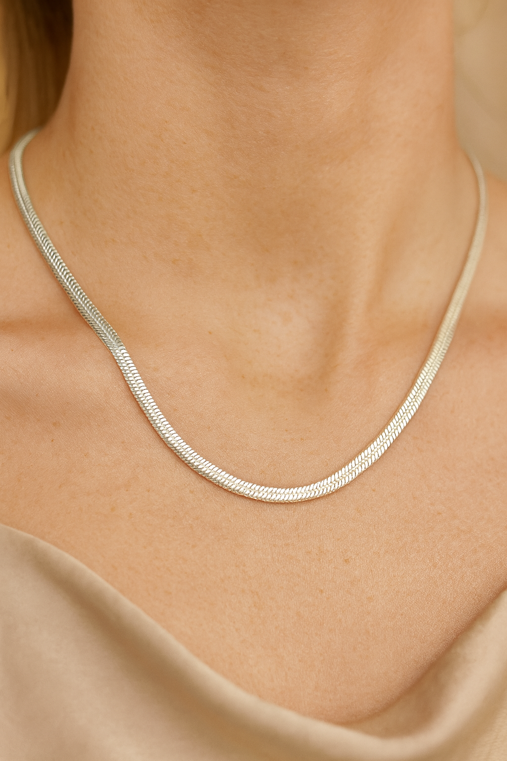 Sleek Flow Silver Chain