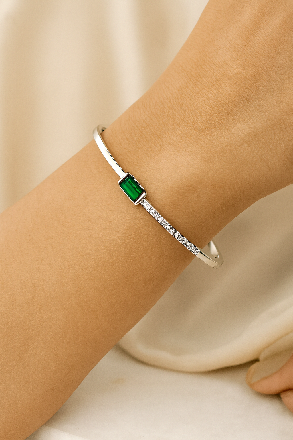 Emerald Grace Kada | 92.5 Silver