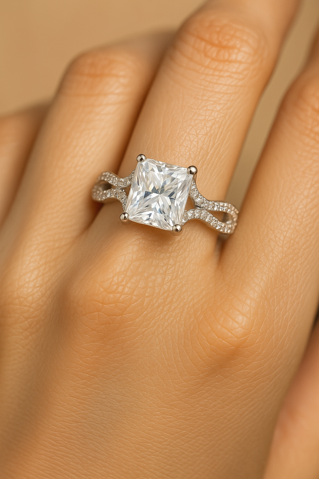 Eternal Radiance Ring | 92.5 Silver